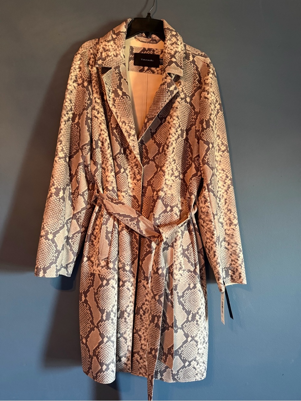 NWT Tahari Snakeskin Print Belted Trench Coat Size L